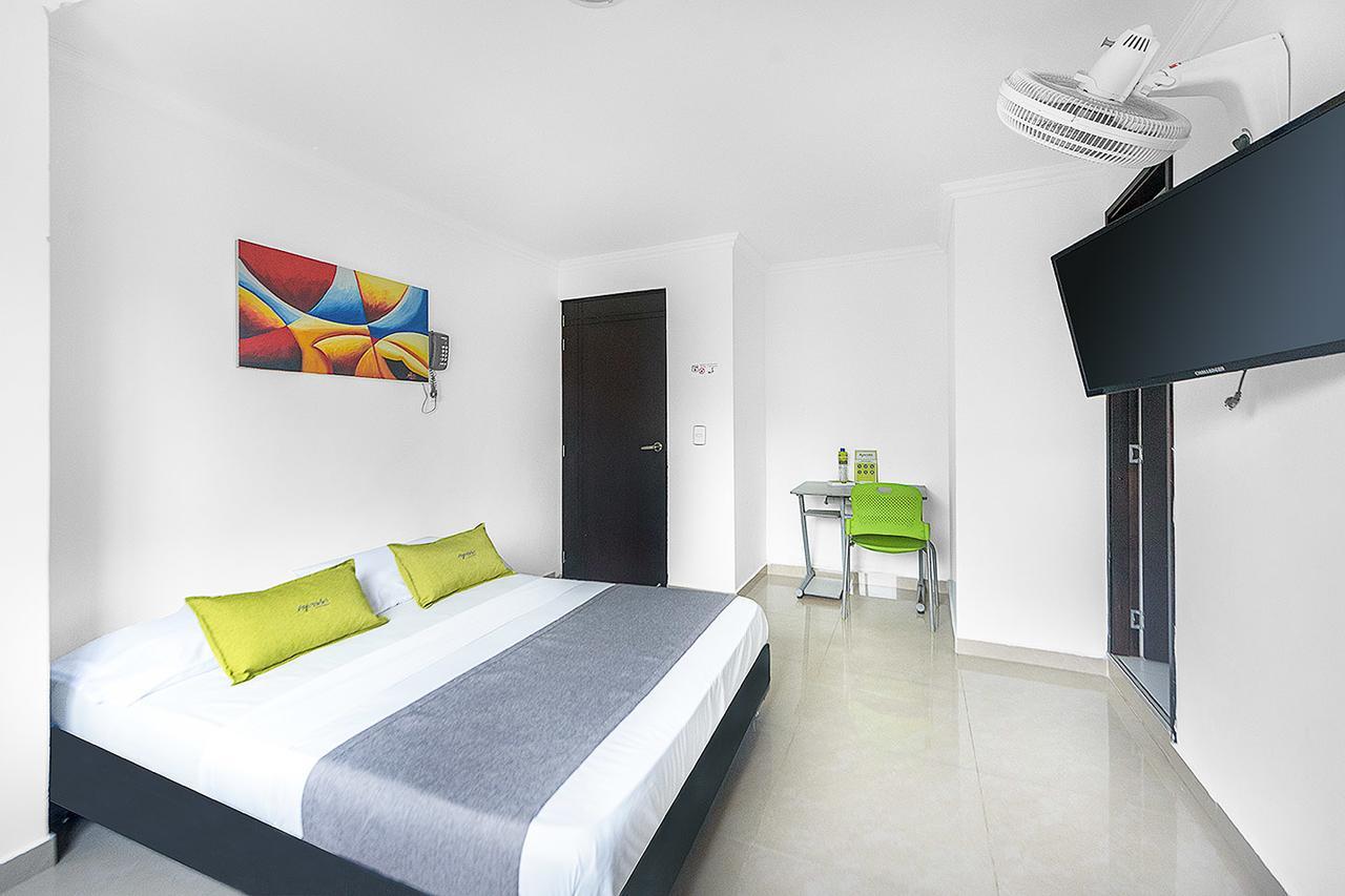 Ayenda 1219 Park 6 Hotel Medellín Eksteriør billede